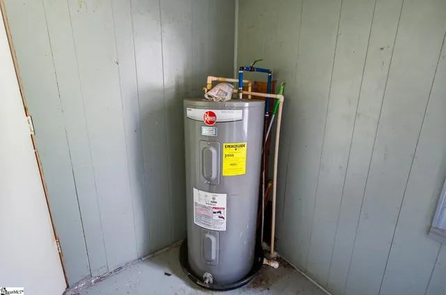 $275,000 | 2141 Geer Highway, Travelers Rest, SC 29690