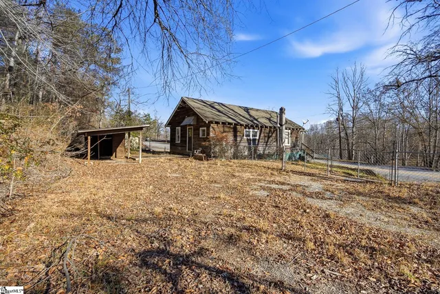 $275,000 | 2141 Geer Highway, Travelers Rest, SC 29690