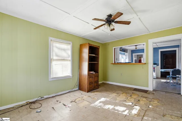 $275,000 | 2141 Geer Highway, Travelers Rest, SC 29690