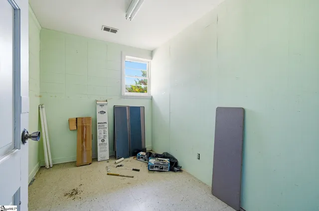 $275,000 | 2141 Geer Highway, Travelers Rest, SC 29690