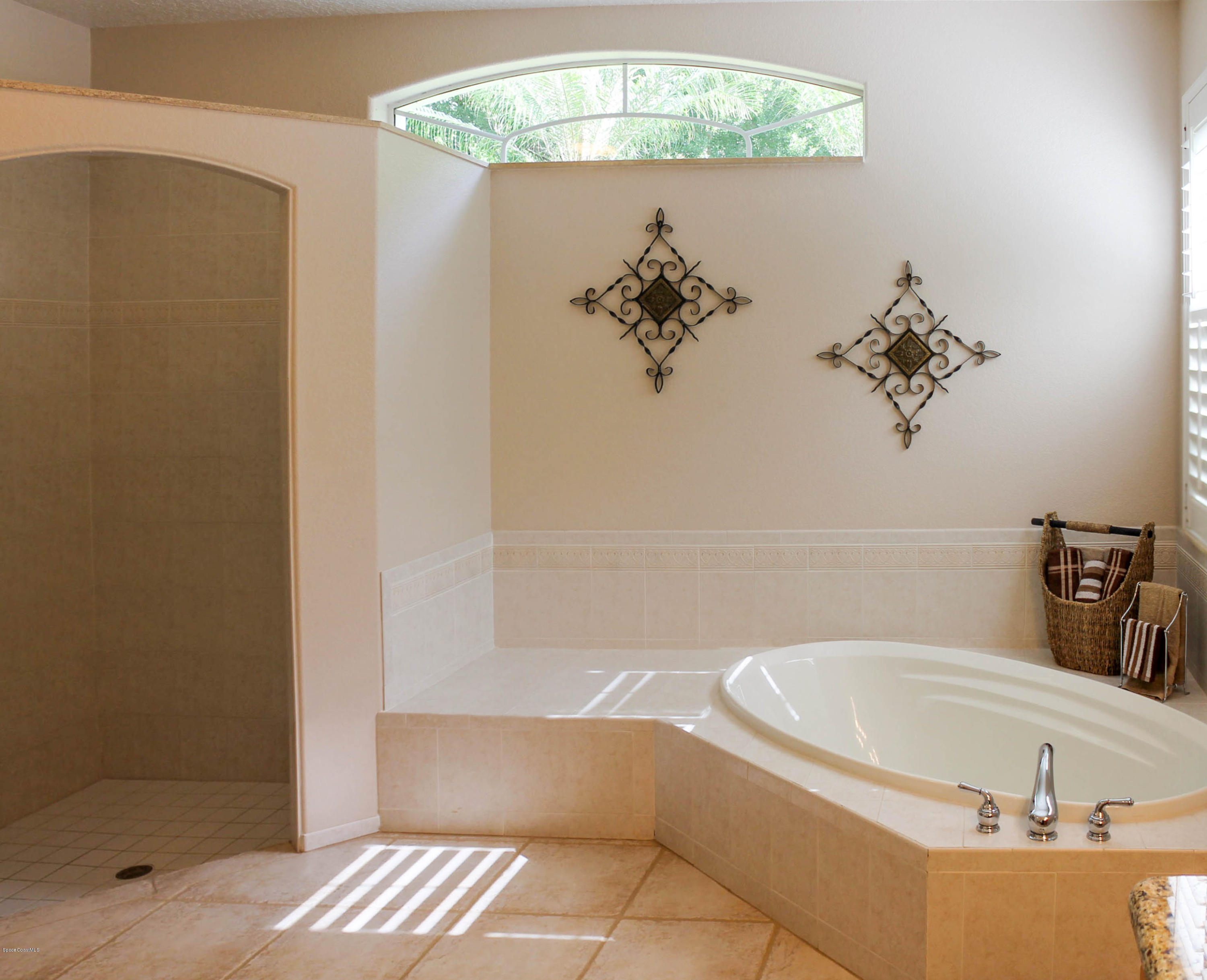 225 City Point Road Cocoa, FL 32926 - Photo 14 of 43 Master Bath