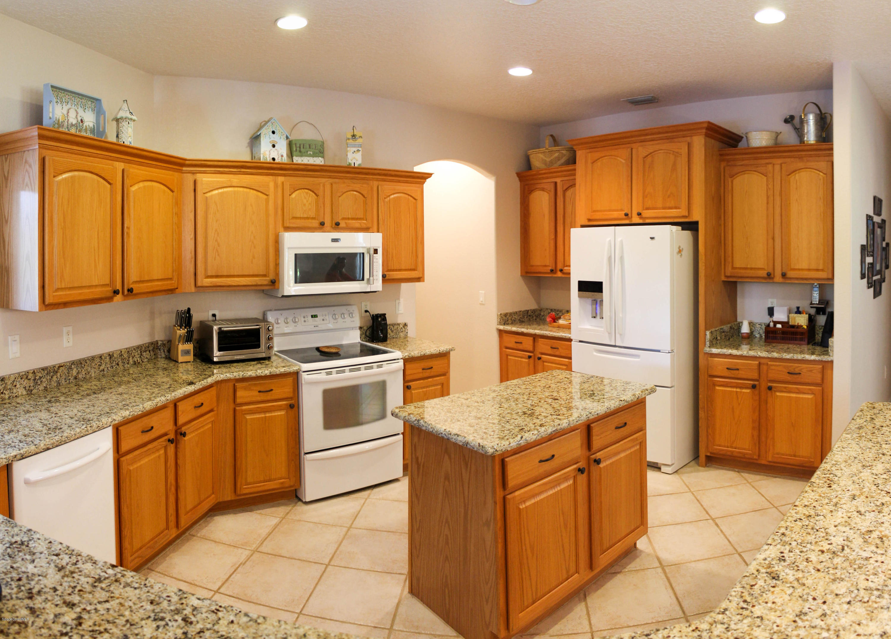 225 City Point Road Cocoa, FL 32926 - Photo 9 of 43 Island Kitchen