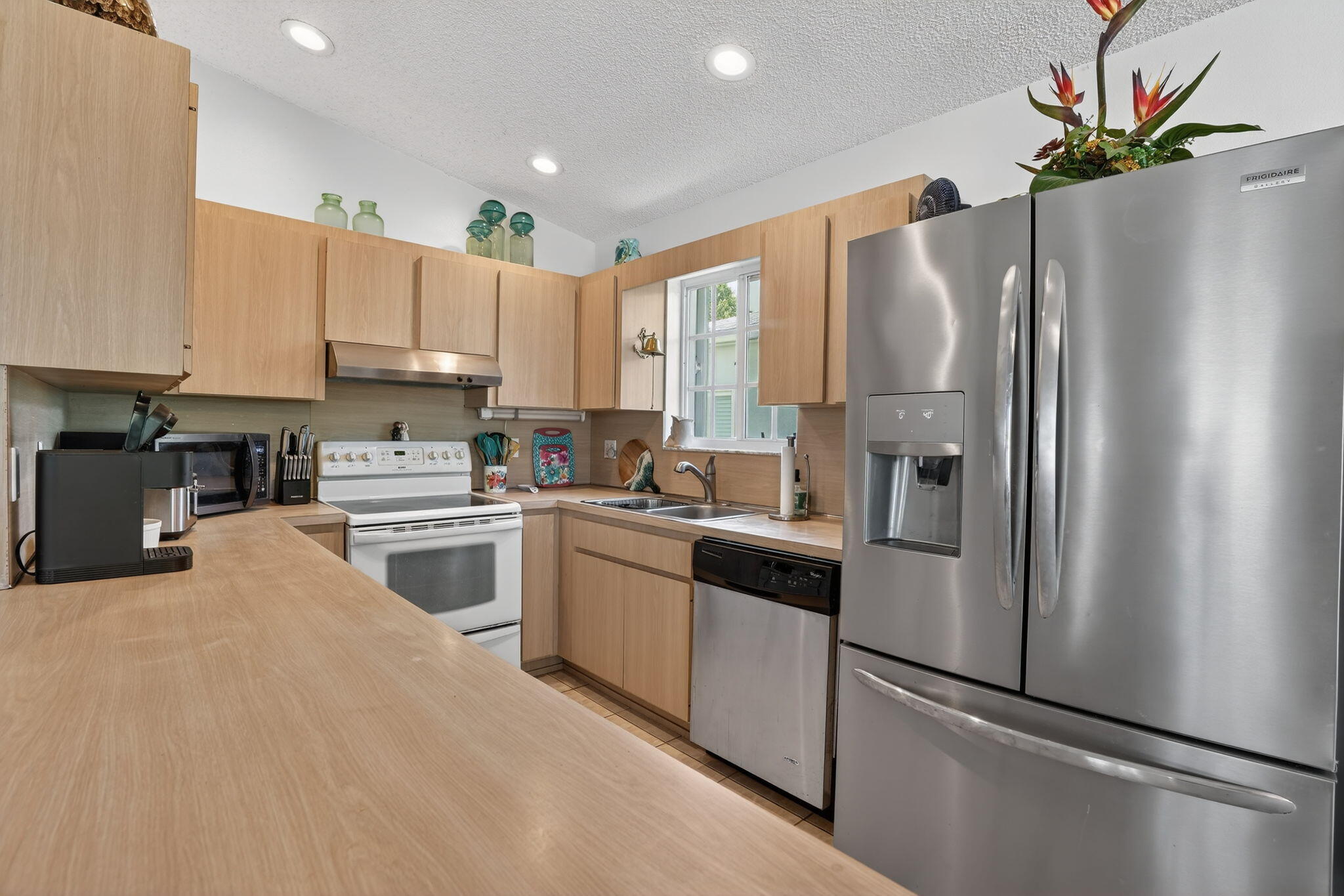 779 Bostwick Drive Key Largo, FL 33037 - Photo 9 of 46 9-web-or-mls-DSC07894