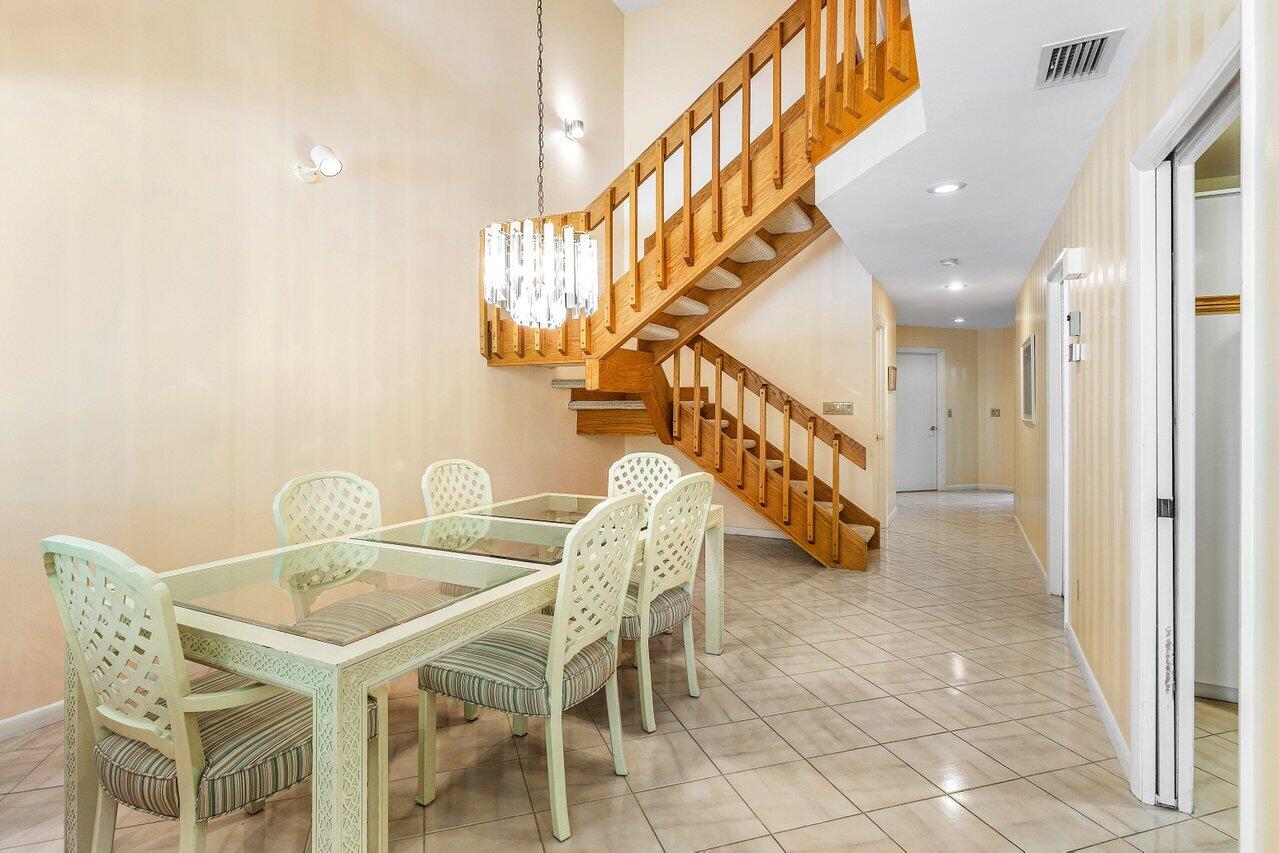 5109 North Ocean Boulevard, Unit E Ocean Ridge, FL 33435 - Photo 12 of 46 Dining Area