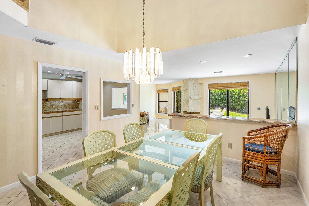 5109 North Ocean Boulevard, Unit E Ocean Ridge, FL 33435 - Photo 20 of 46 Dining and Living