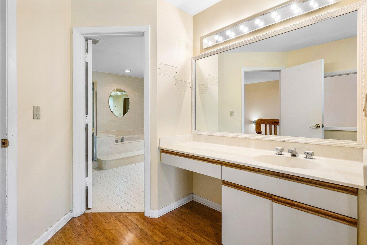 5109 North Ocean Boulevard, Unit E Ocean Ridge, FL 33435 - Photo 31 of 46 Primary Bath area