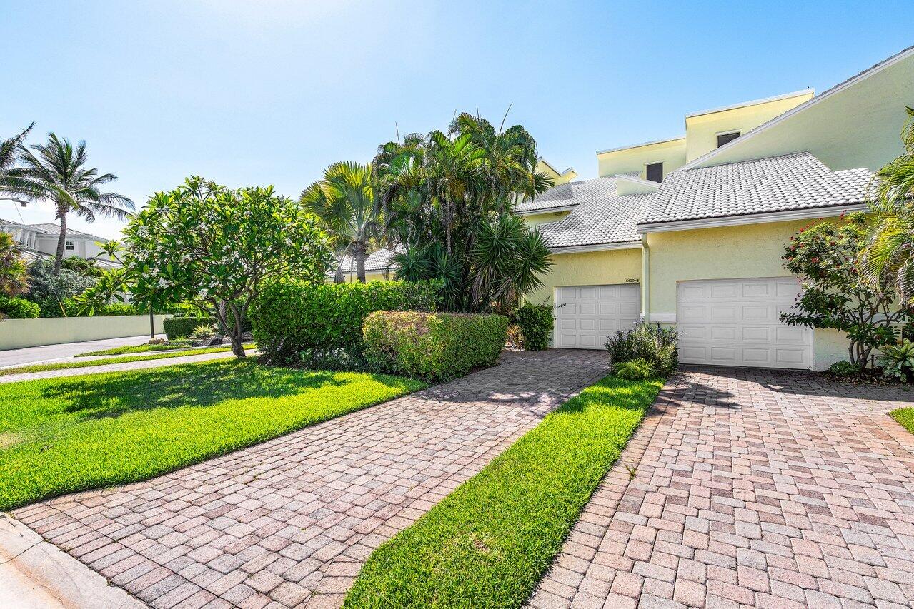 5109 North Ocean Boulevard, Unit E Ocean Ridge, FL 33435 - Photo 5 of 46 Exterior View