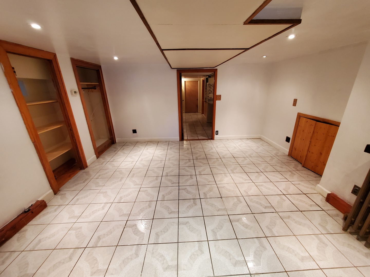 5135 West Roscoe Street, Unit B Chicago, IL 60641 - Photo 9 of 12 a view of an empty room