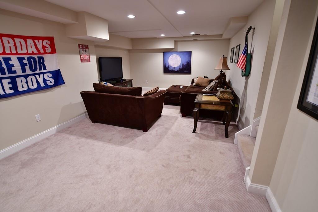 39 Greenwood Road Hopkinton, MA 01748 - Photo 25 of 31 Gallery Image 25