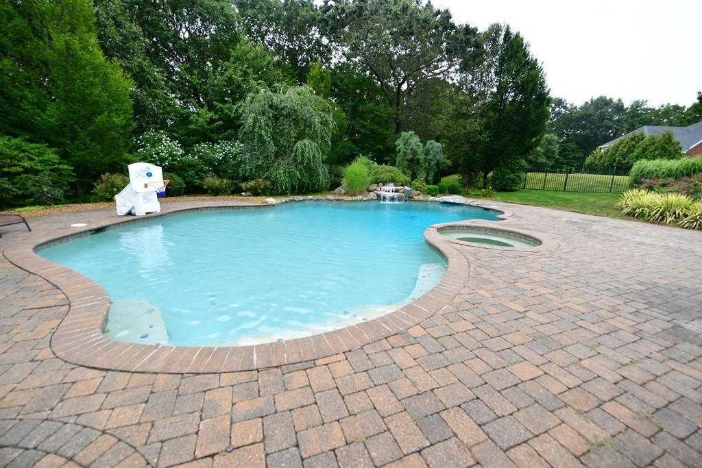 39 Greenwood Road Hopkinton, MA 01748 - Photo 30 of 31 Gallery Image 30