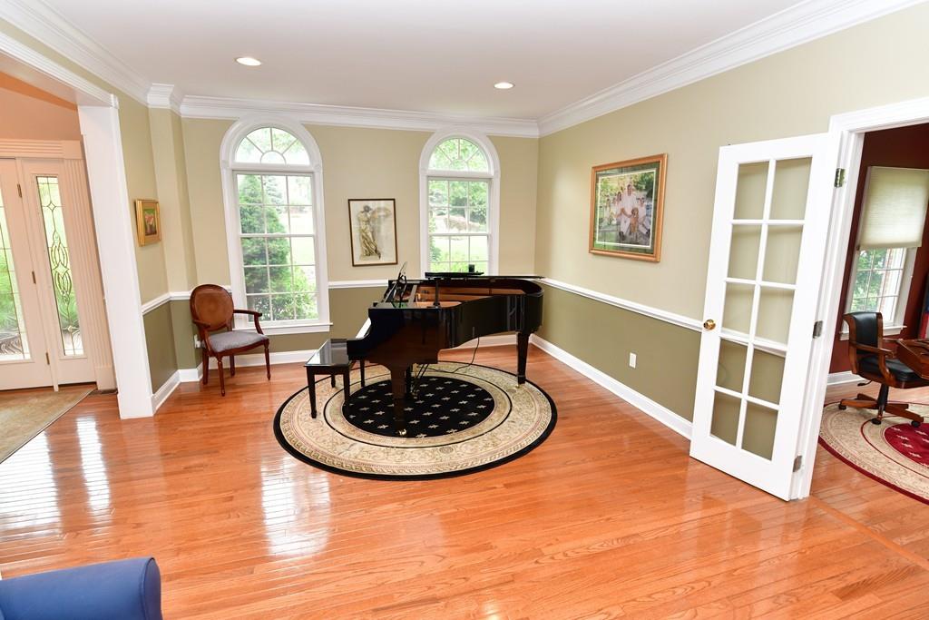 39 Greenwood Road Hopkinton, MA 01748 - Photo 9 of 31 Gallery Image 9