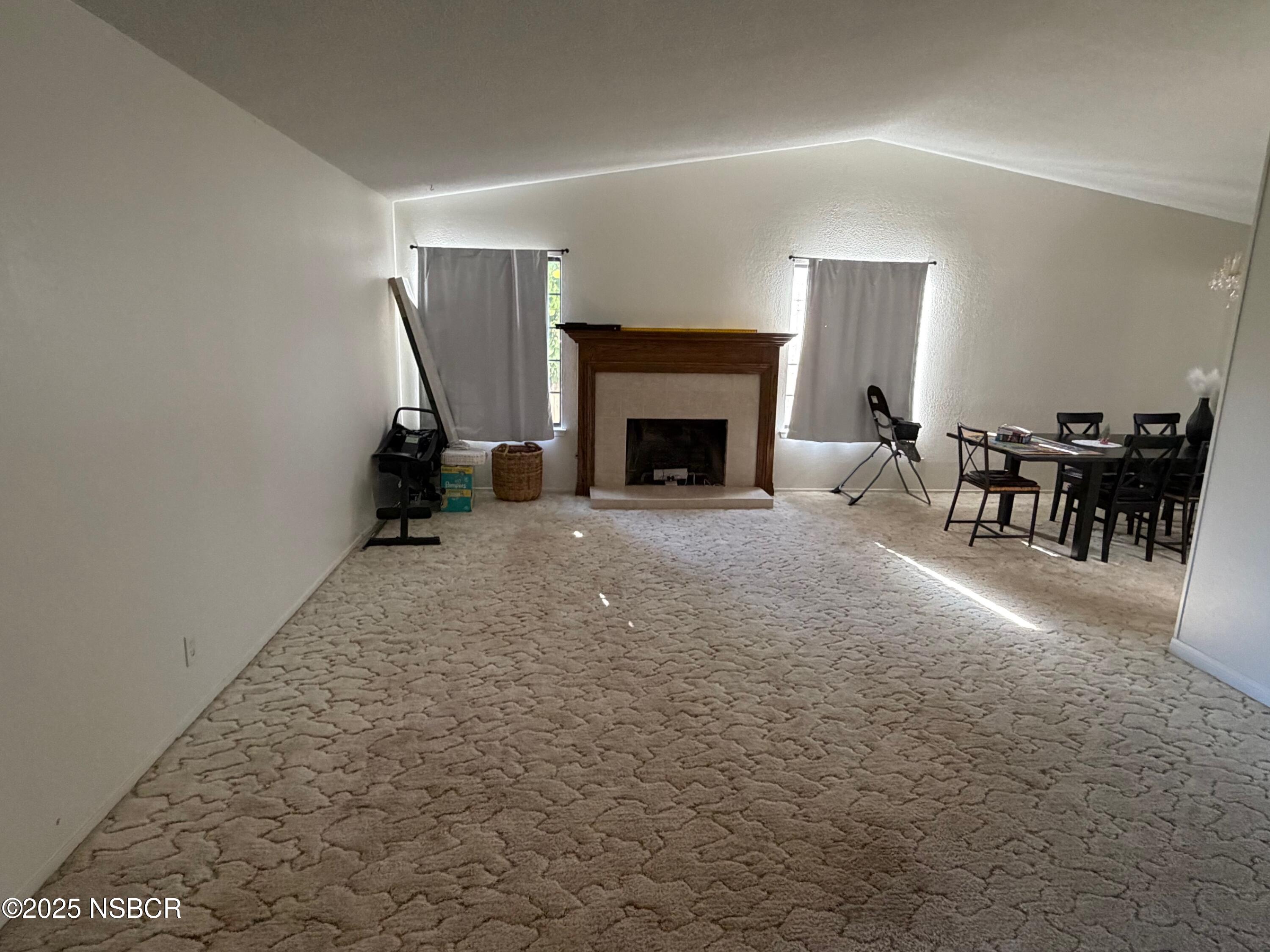 209 South Sage Street Lompoc, CA 93436 - Photo 4 of 24 IMG_0578