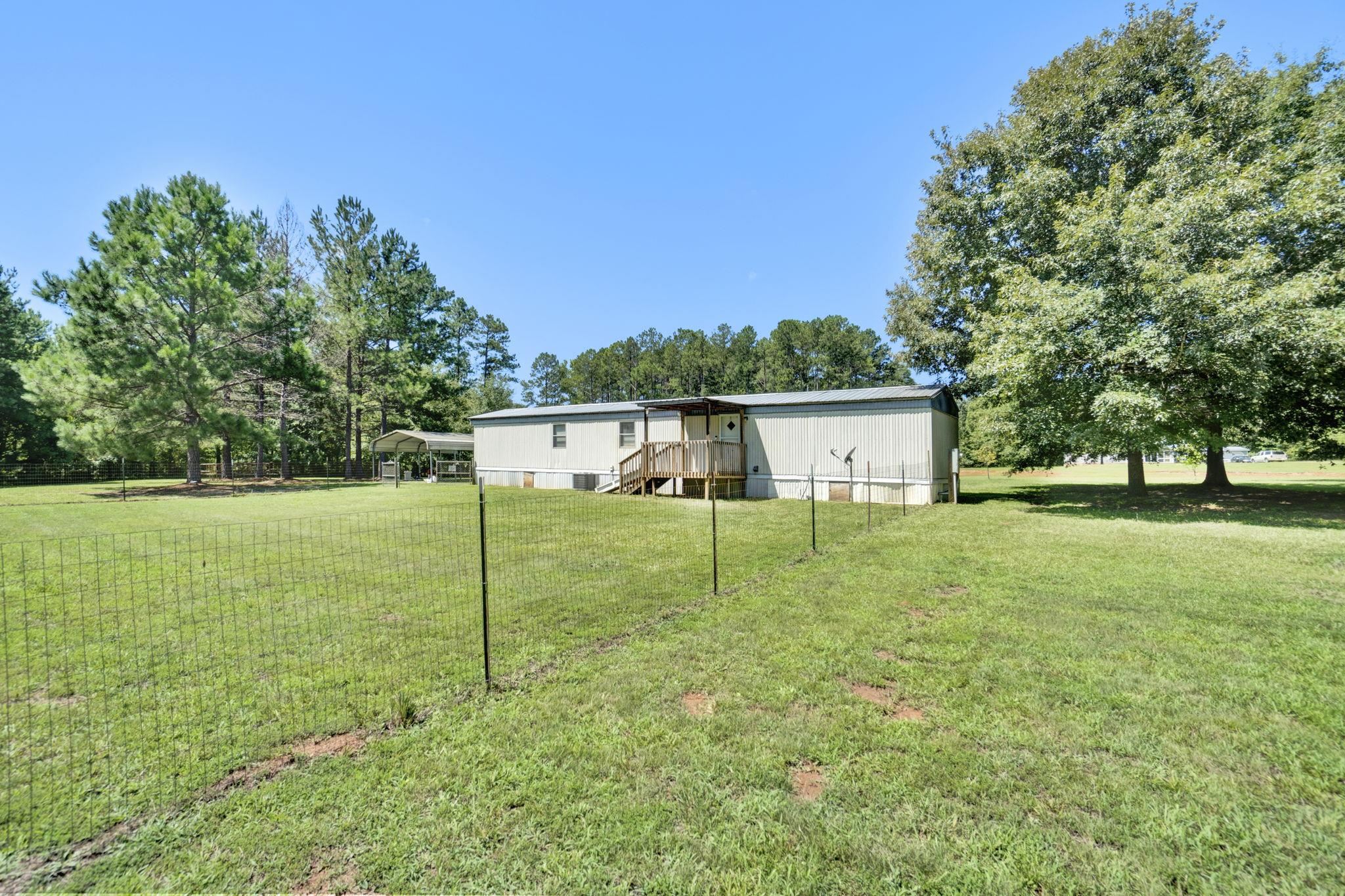1488 State Rd S-42-423 Enoree, SC 29335 - Photo 16 of 37