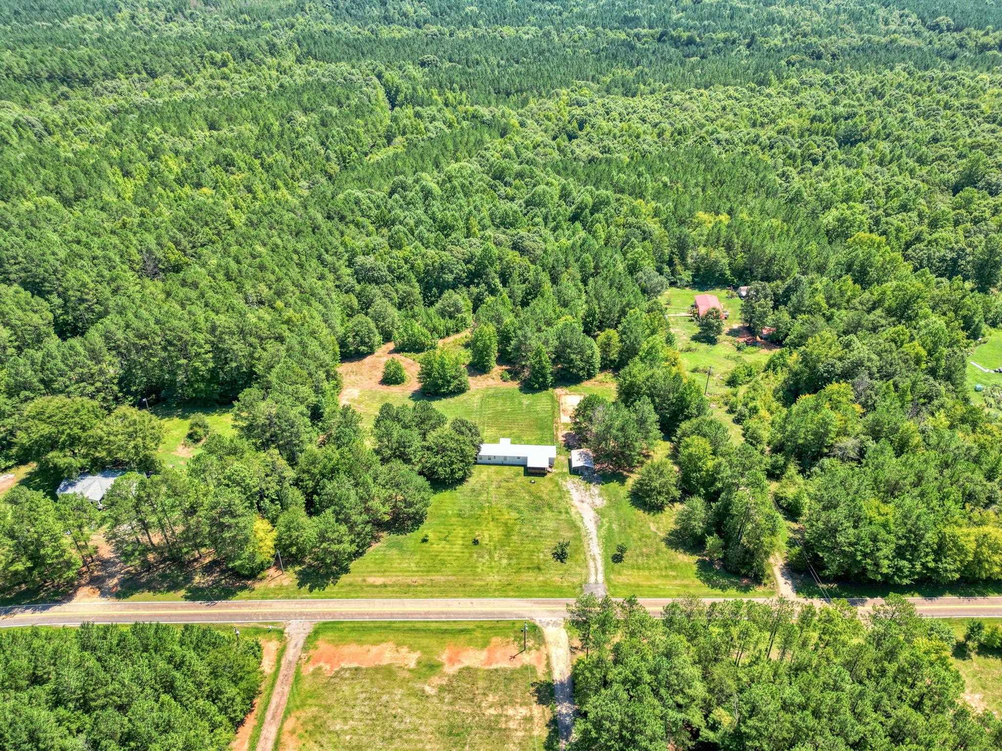 1488 State Rd S-42-423 Enoree, SC 29335 - Photo 8 of 37