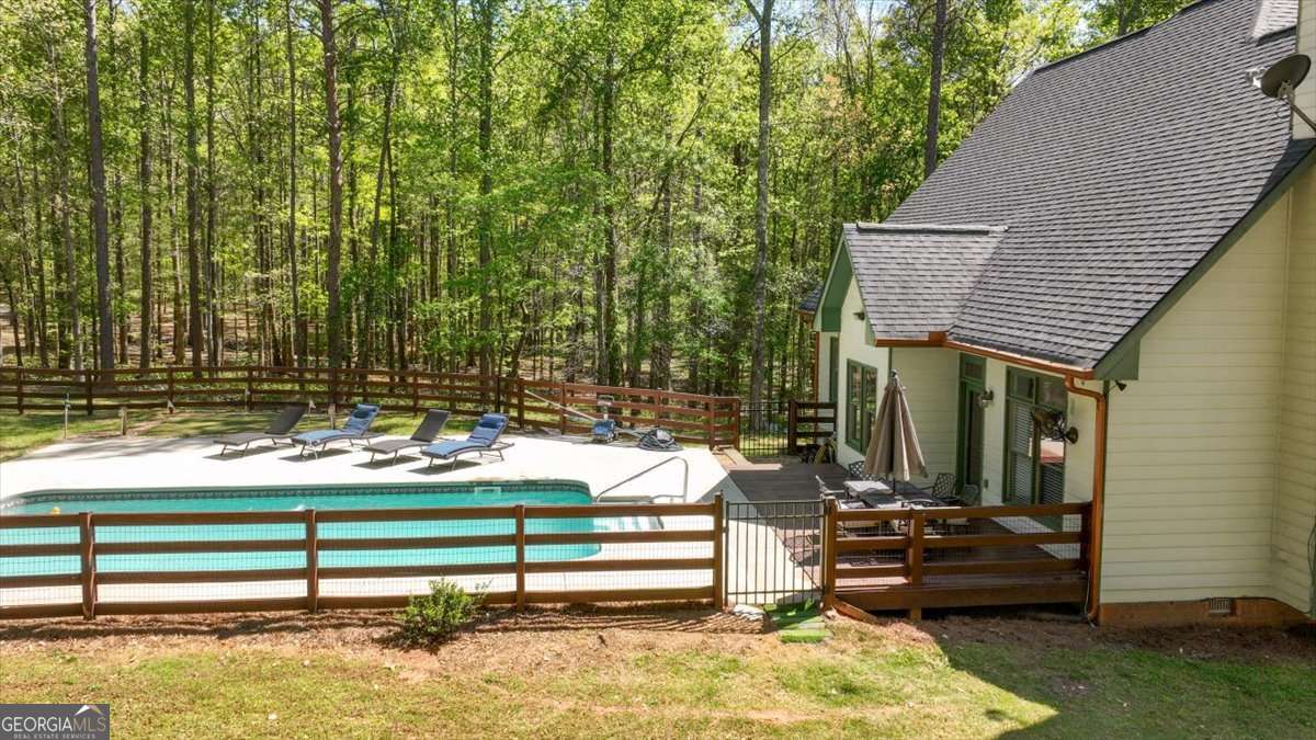 71 Staghorn Trail Nicholson, GA 30565 - Photo 22 of 32 a view of outdoor space with seating area