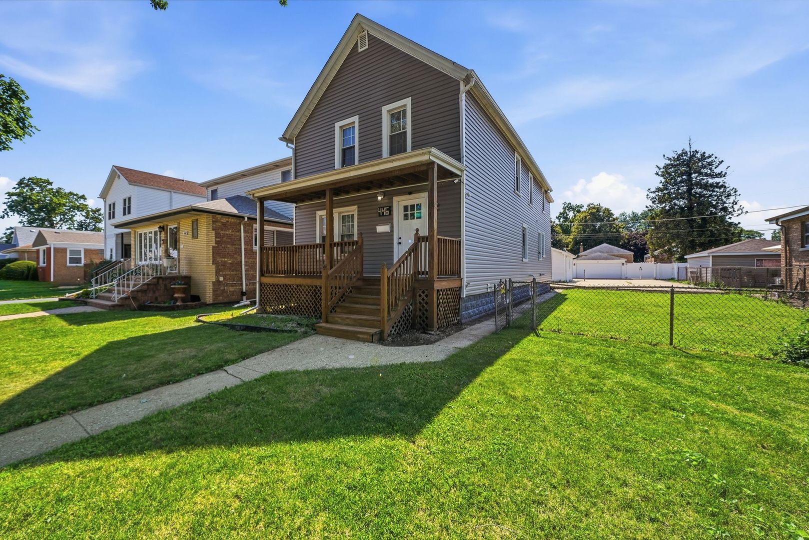 446 Rice Avenue Bellwood, IL 60104 - Photo 3 of 43
