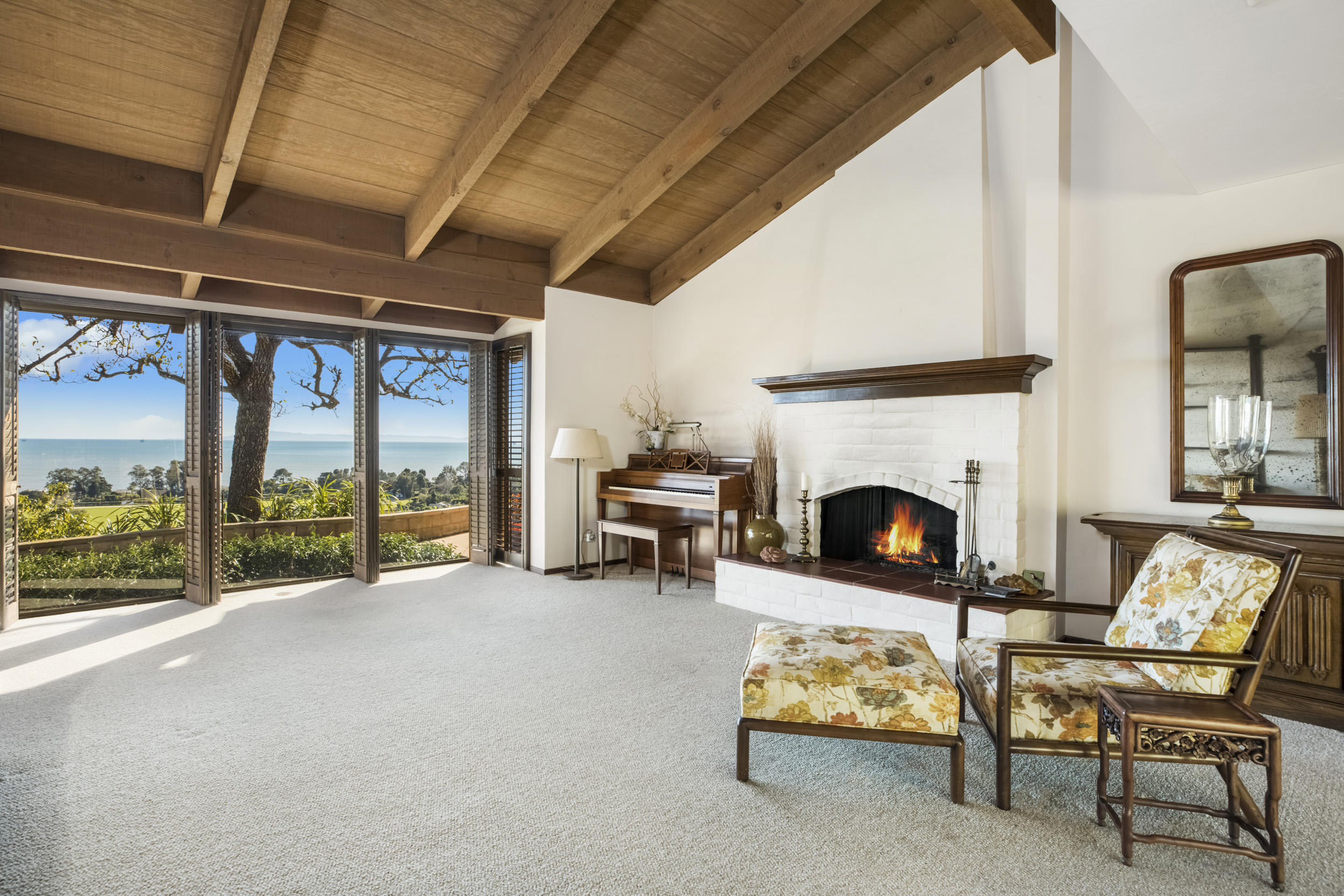 3330 Foothill Road Carpinteria, CA 93013 - Photo 8 of 17 6. Living Room_3330 Foothill_0023