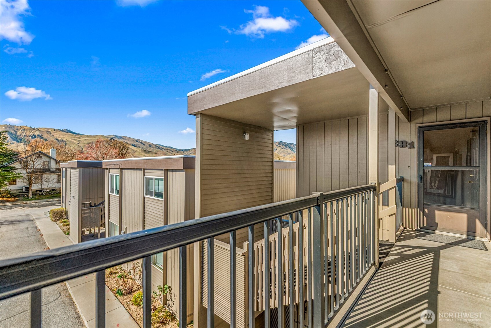 407 Oregon Street, Unit 231 Wenatchee, WA 98801 - Photo 5 of 31 a view of balcony