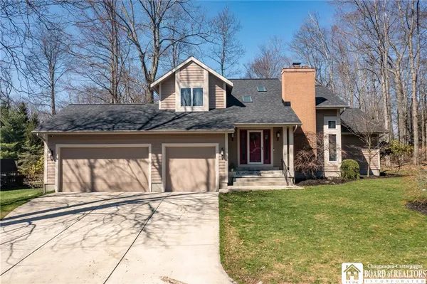 $399,900 | 61 Parkdale Drive, Jamestown, NY 14701