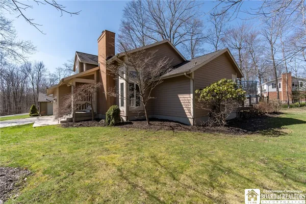 $399,900 | 61 Parkdale Drive, Jamestown, NY 14701