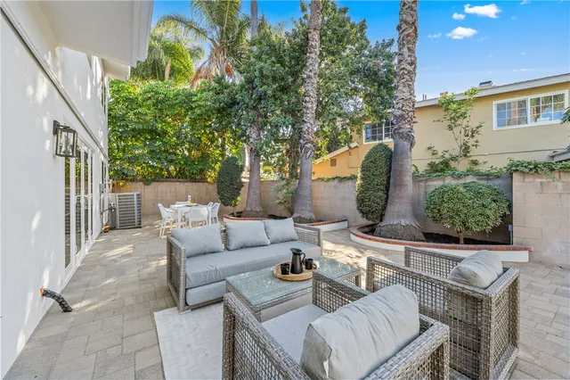 $2,099,000 | 3493 San Marino Circle, Costa Mesa, CA 92626