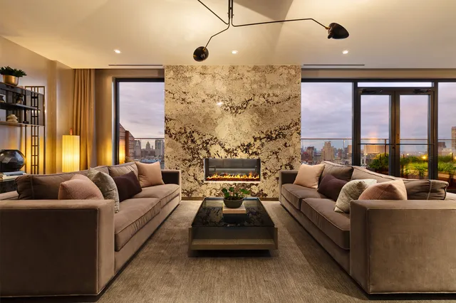 $2,450,000 | 50 Bridge Park Drive, Unit 25E | Brooklyn Heights