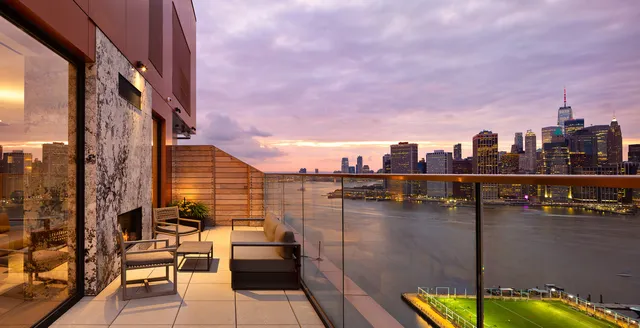 $2,450,000 | 50 Bridge Park Drive, Unit 25E | Brooklyn Heights