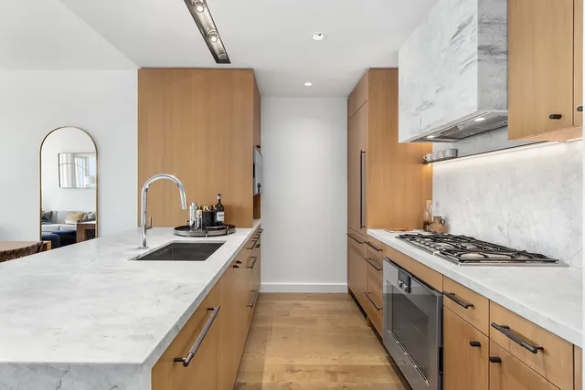 $2,450,000 | 50 Bridge Park Drive, Unit 25E | Brooklyn Heights