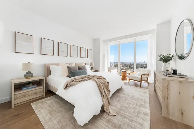 $2,450,000 | 50 Bridge Park Drive, Unit 25E | Brooklyn Heights