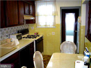 112 Kent Road Upper Darby, PA 19082 - Photo 3 of 6