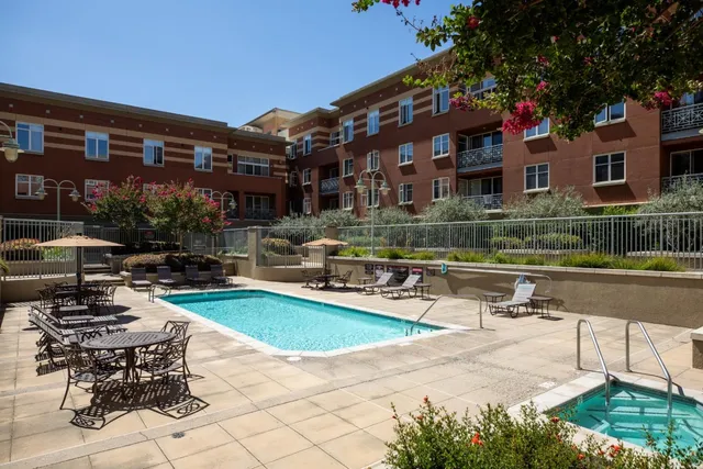 $799,000 | 130 East San Fernando Street, Unit 325, San Jose, CA 95112