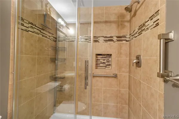 $145,900 | 61 Georgian Lane, Unit 5, Amherst, NY 14221