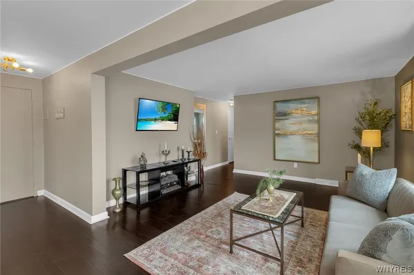$145,900 | 61 Georgian Lane, Unit 5, Amherst, NY 14221