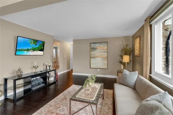 $145,900 | 61 Georgian Lane, Unit 5, Amherst, NY 14221