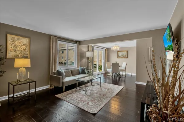 $145,900 | 61 Georgian Lane, Unit 5, Amherst, NY 14221