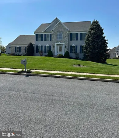 $575,000 | 527 Peace Avenue, Mount Joy, PA 17552