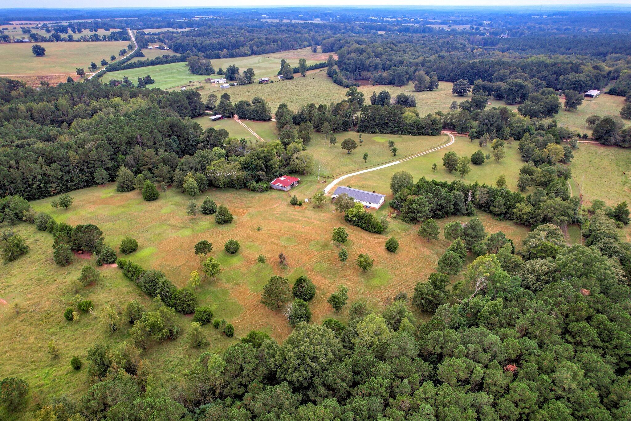 2132 Henry Hill Road Tignall, GA 30668 - Photo 6 of 12 211