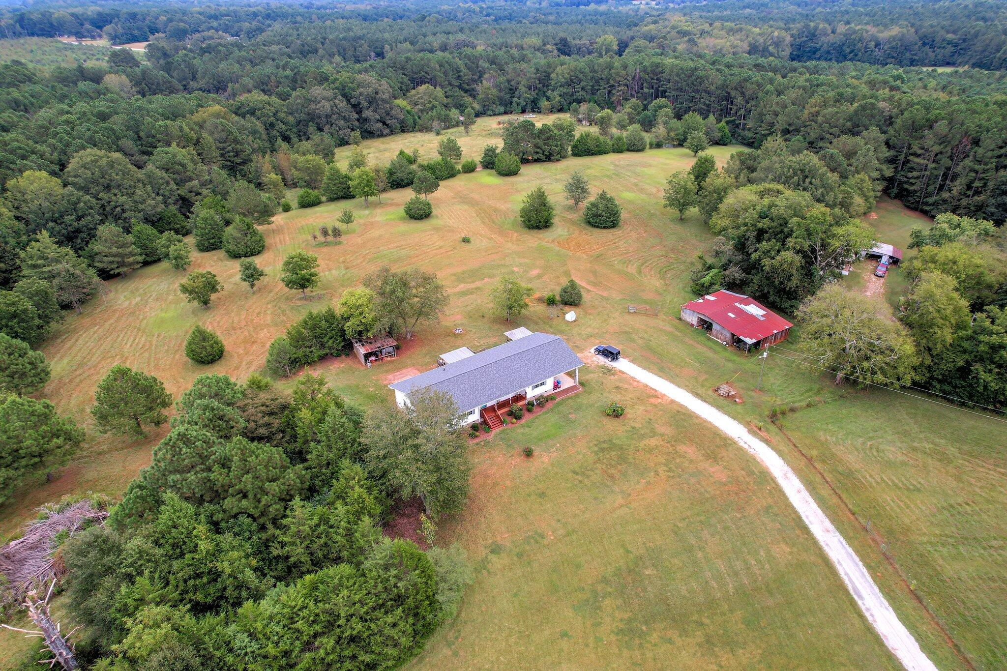 2132 Henry Hill Road Tignall, GA 30668 - Photo 7 of 12 216