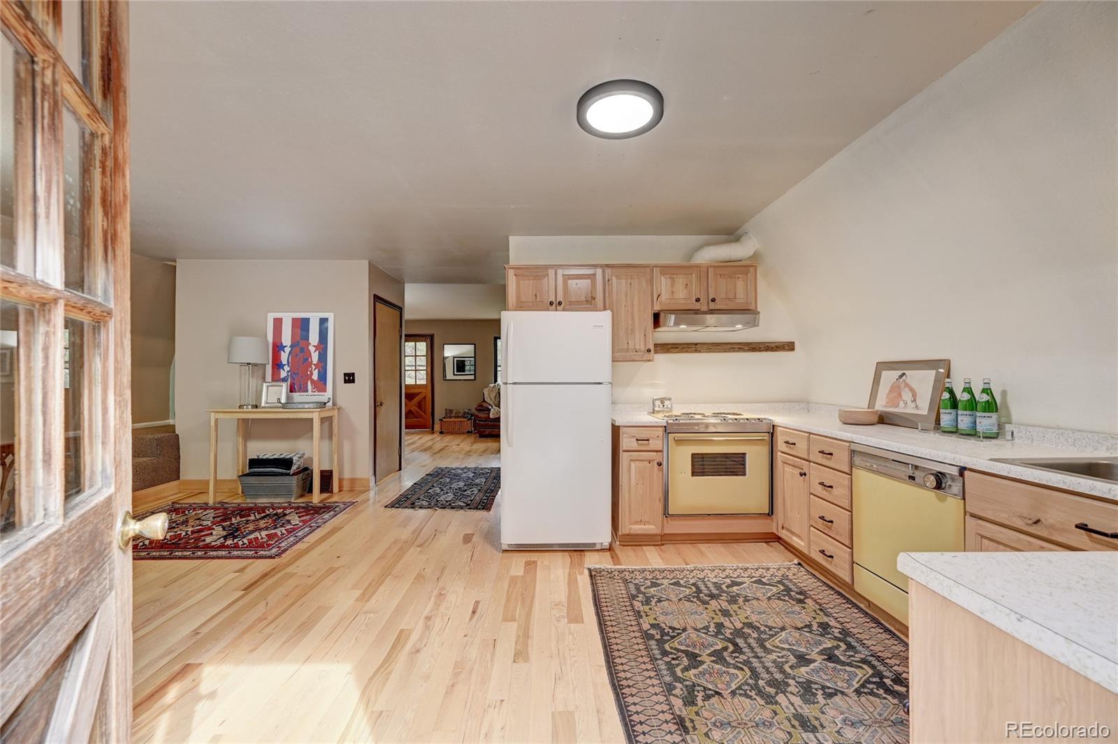 709 Paiute Road Evergreen, CO 80439 - Photo 4 of 34