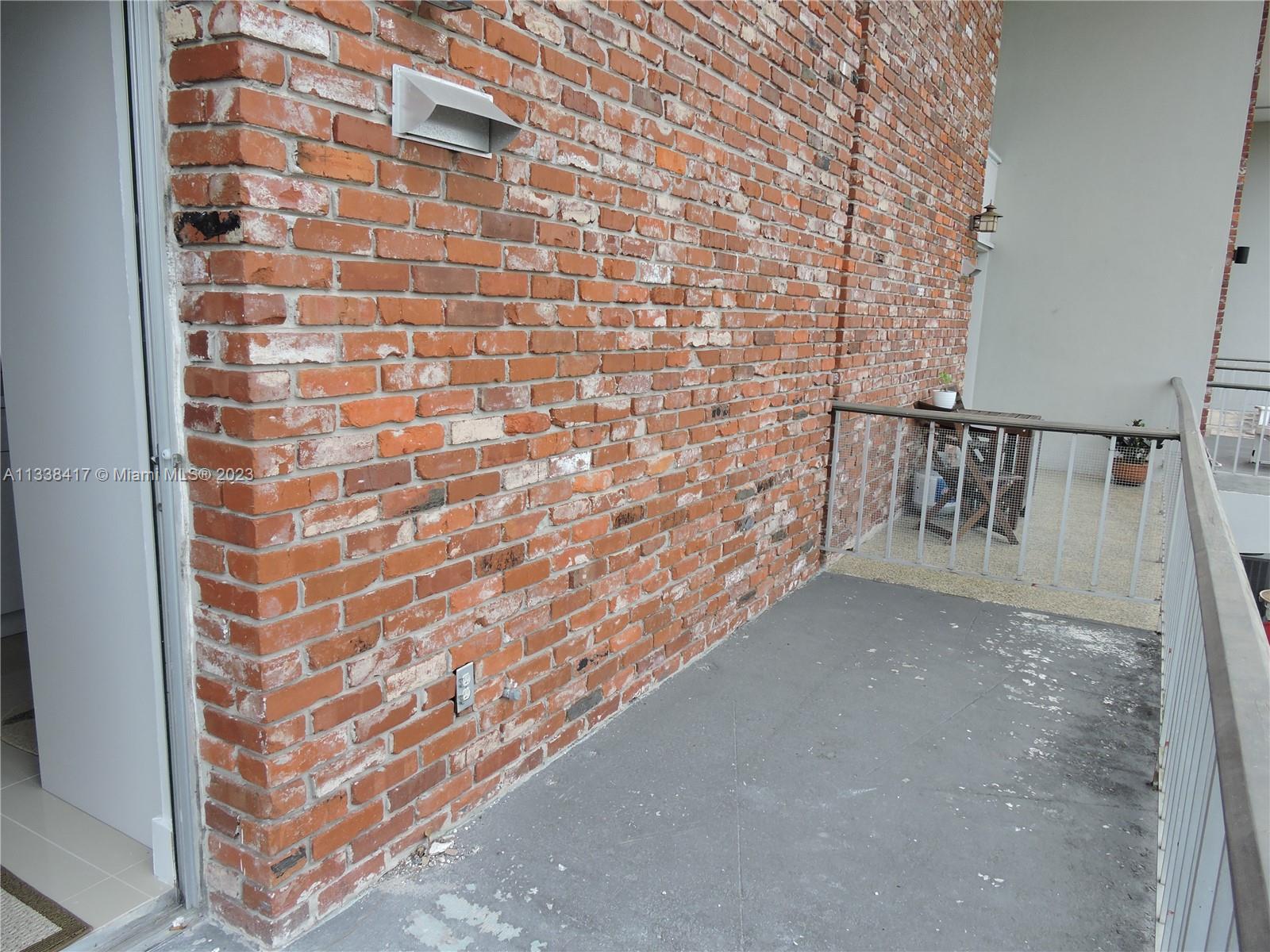 6762 Brookline Drive Hialeah, FL 33015 - Photo 4 of 25 a view of entryway