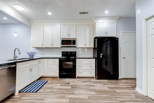 $3,400 | 395 Rancho Bauer Drive, Houston, TX 77079