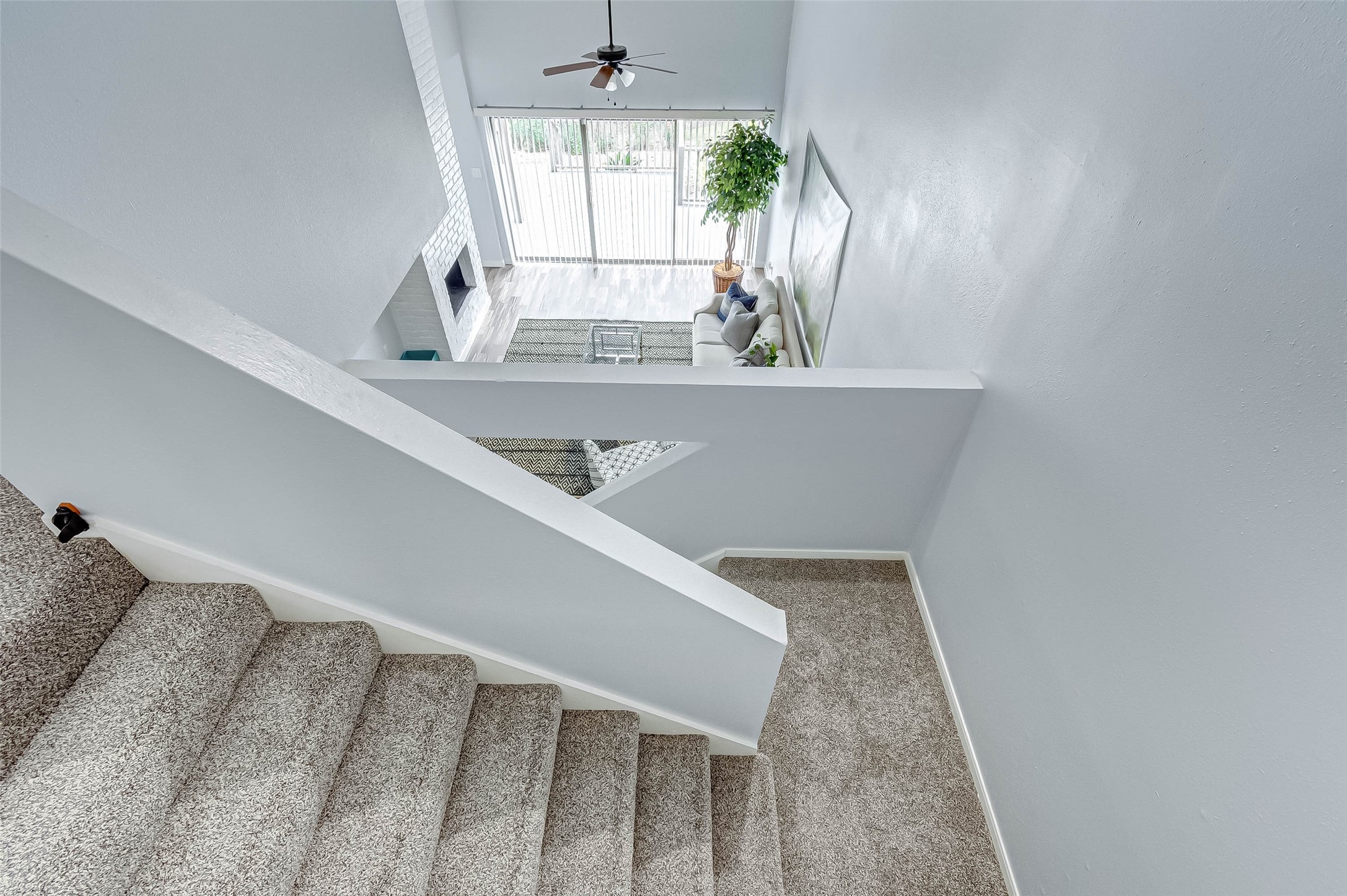 395 Rancho Bauer Drive Houston, TX 77079 - Photo 44 of 50 a view of entryway and kitchen