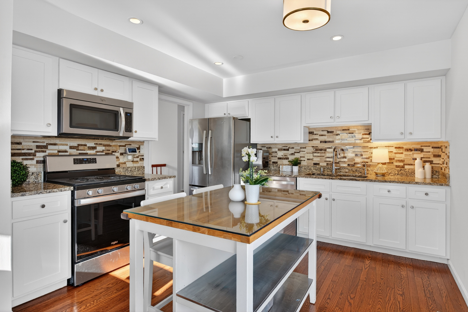 1293 West Oakmont Road Hoffman Estates, IL 60169 - Photo 11 of 37