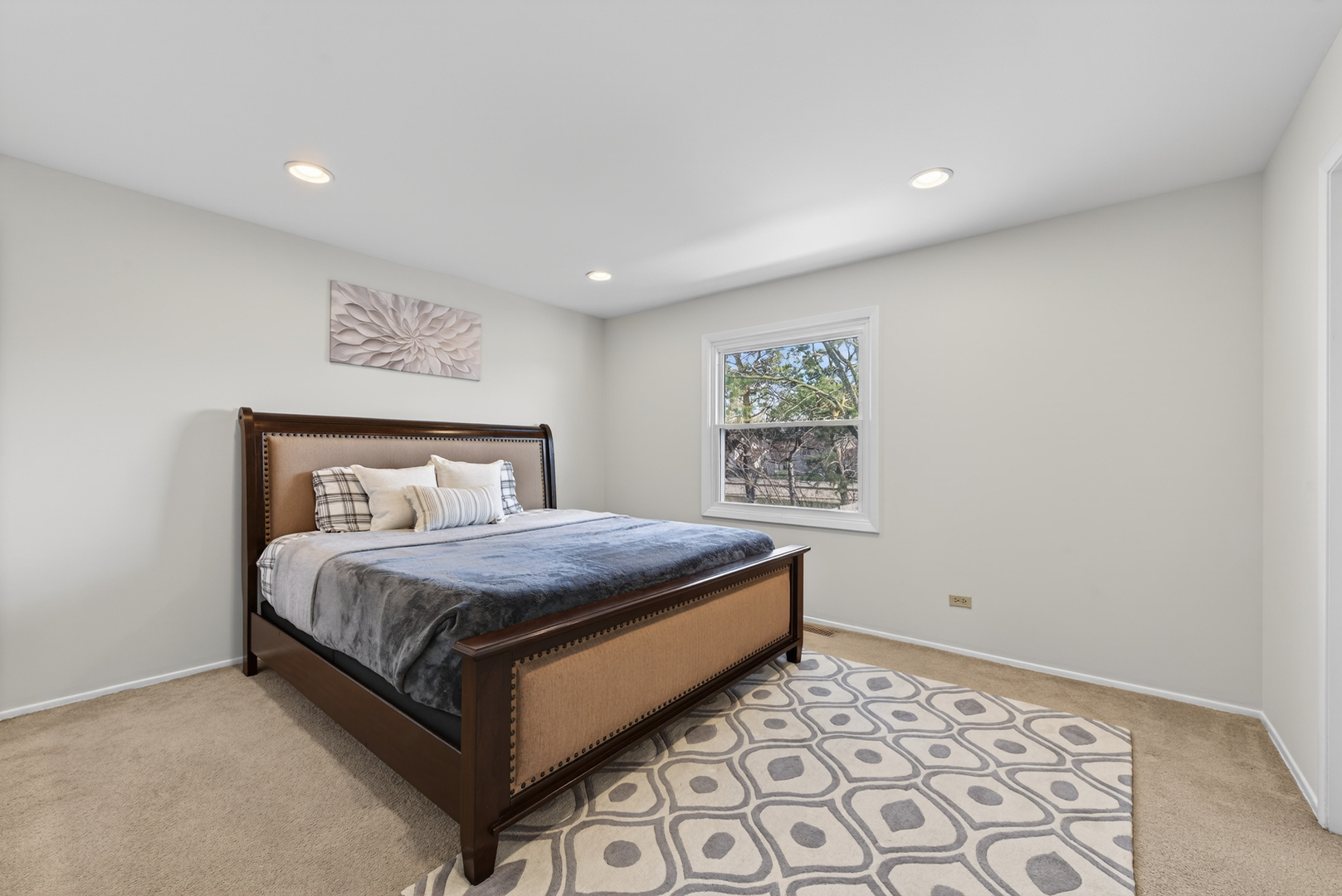 1293 West Oakmont Road Hoffman Estates, IL 60169 - Photo 15 of 37