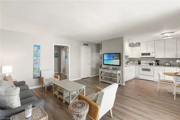 $465,000 | 1085 Bald Eagle Drive, Unit C406, Marco Island, FL 34145