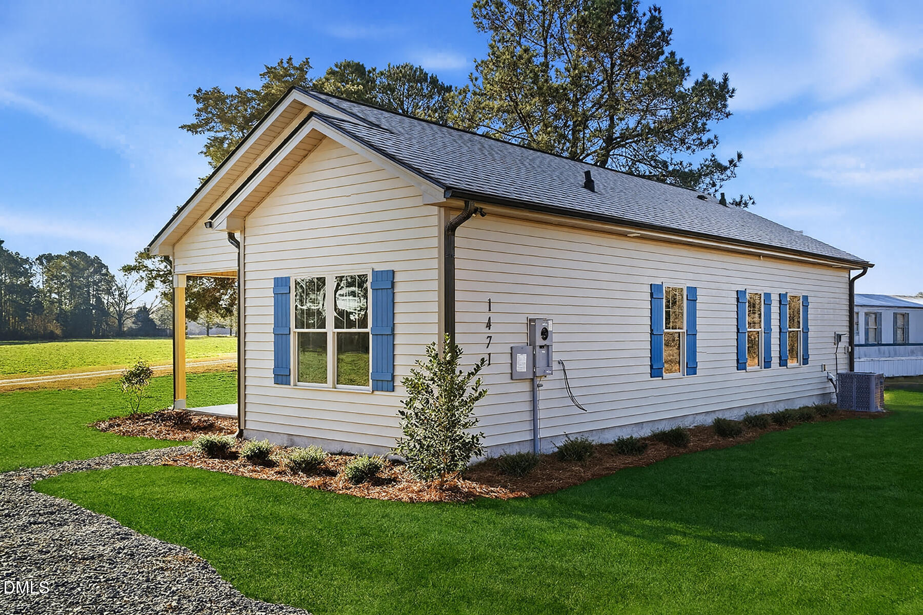 1471 Aquilla Road Benson, NC 27504 - Photo 3 of 28 1471 Aquaila Rd-3-1