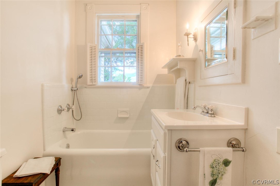 6000 York Road Richmond, VA 23226 - Photo 31 of 40 2nd full bath