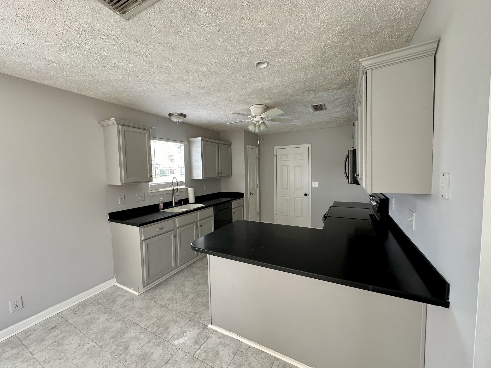 3381 Cornerstone Drive Murfreesboro, TN 37128 - Photo 6 of 17