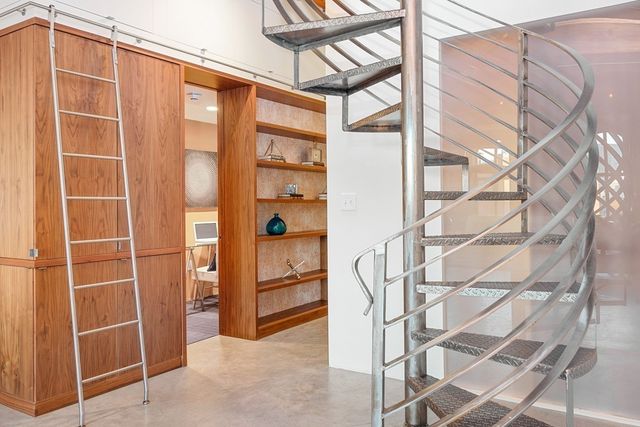 $1,272,500 | 35 Channel Center Street, Unit 505, Boston, MA 02210