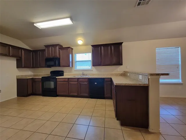 $1,830 | 2515 Wynngate Drive, Seagoville, TX 75159